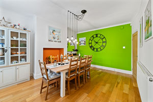 Dining Room- click for photo gallery